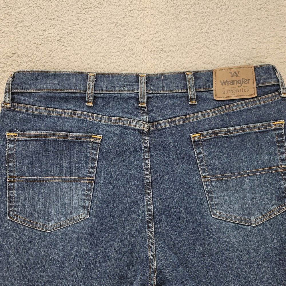 Wrangler Jeans Mens 38x30 Blue Denim ZM100TW Straight Fit Medium Wash - Picture 7 of 16